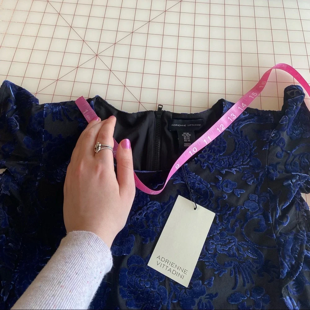 Adrienne Vittadini new w/ tags velvet navy blue & black floral dress size xs